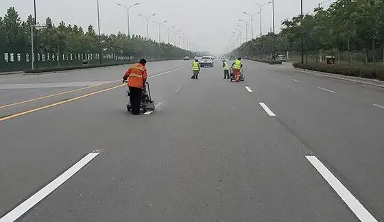 揚州道路劃線電話， 揚州市區(qū)專業(yè)道路劃線公司電話